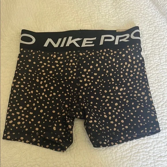 Nike Pro Black and Tan Dotted Shorts - Picture 1 of 2